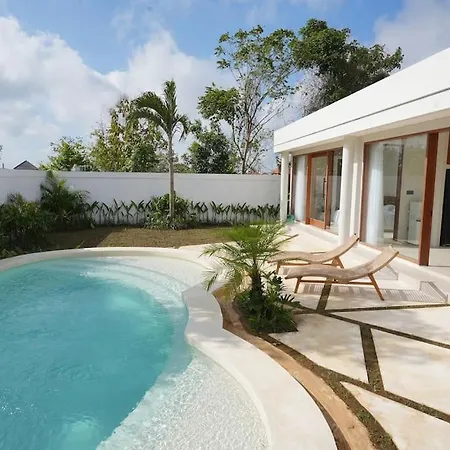 Tropical Bliss Charming 2-Bedroom Villa In Uluwatu